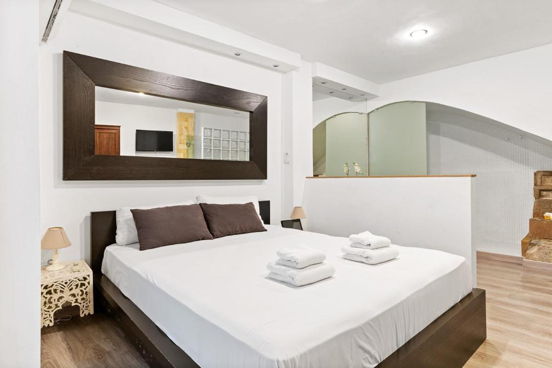 Hotel Fabulous & Unforgettable Barcellona Esterno foto